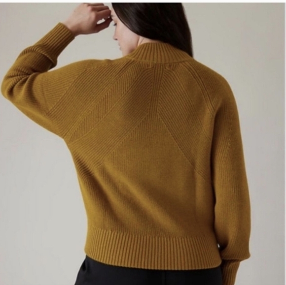 Athleta En Route Full Zipper Sweater Warm Harvest Gold Small NWT - Picture 4 of 10